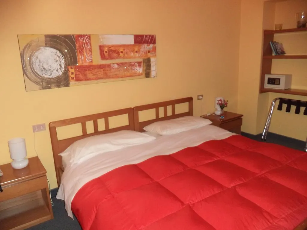 **  Hotel Il Nibbio Magreglio Italy